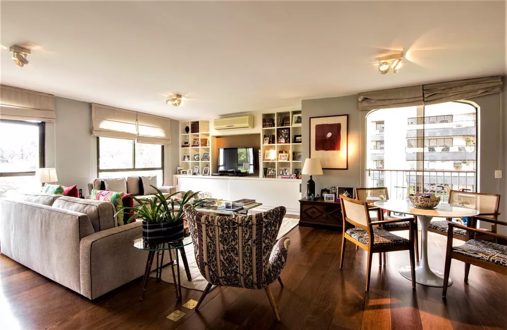 Apartamento, 3 quartos, 247 m² - Foto 2