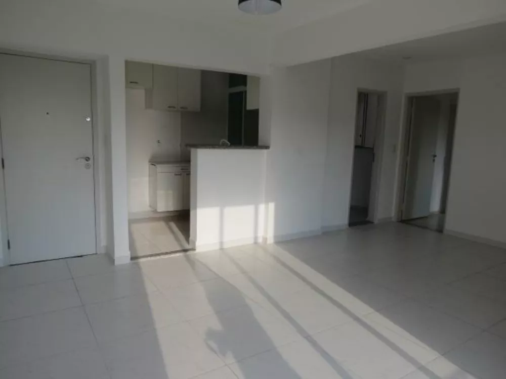 Apartamento à venda com 2 quartos, 60m² - Foto 2