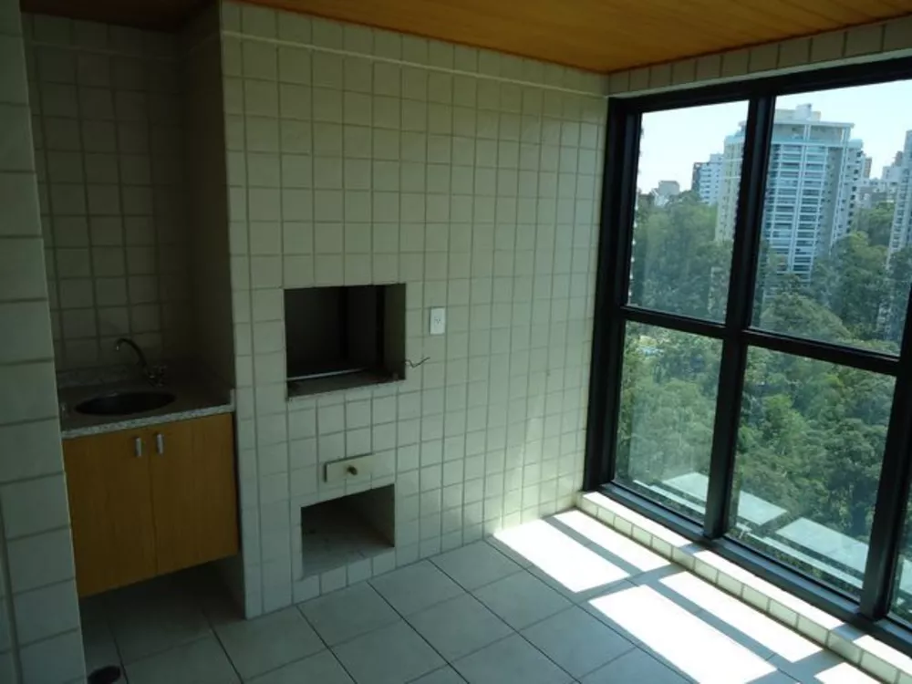 Apartamento à venda com 3 quartos, 213m² - Foto 6