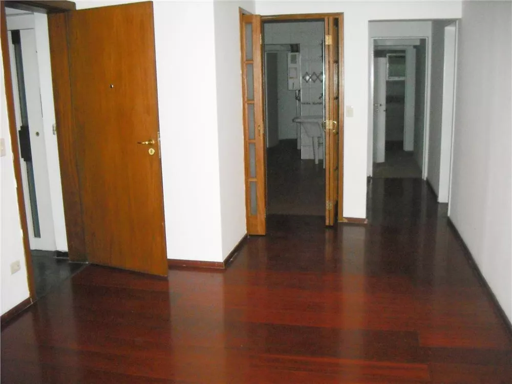 Apartamento à venda e aluguel com 3 quartos, 107m² - Foto 3