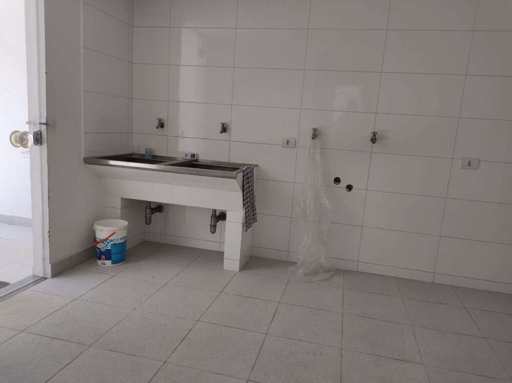 Casa à venda e aluguel com 4 quartos, 900m² - Foto 23