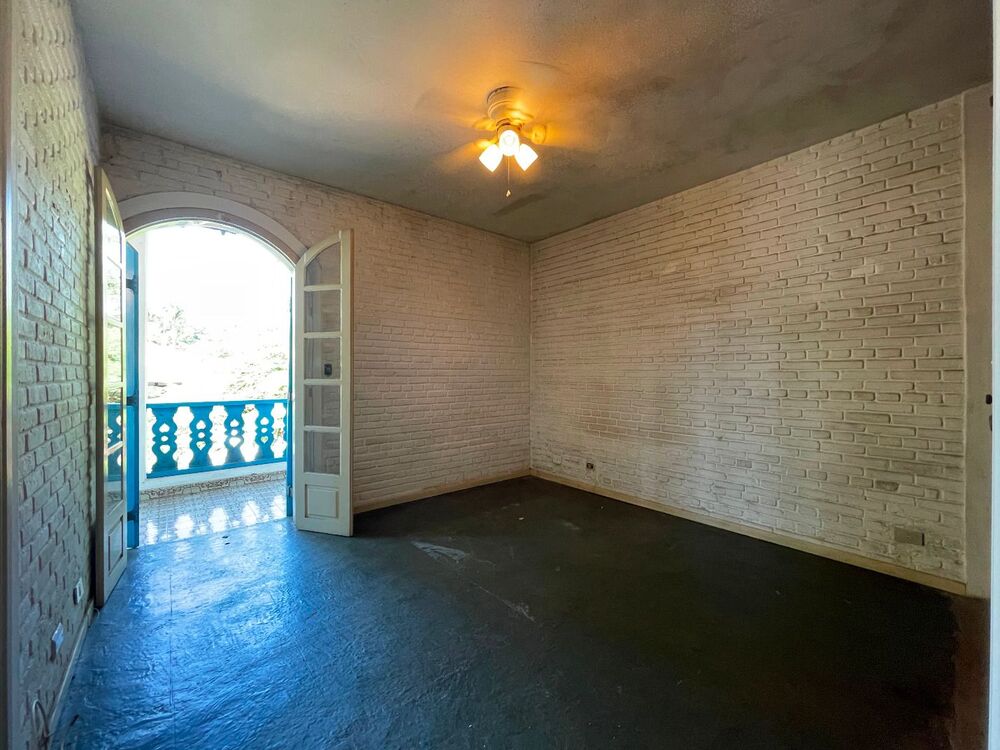 Casa, 4 quartos, 330 m² - Foto 1