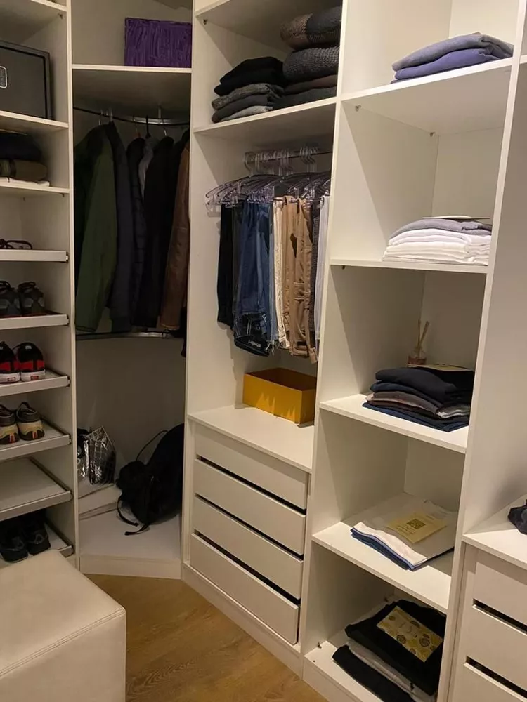 Apartamento à venda com 3 quartos, 206m² - Foto 13