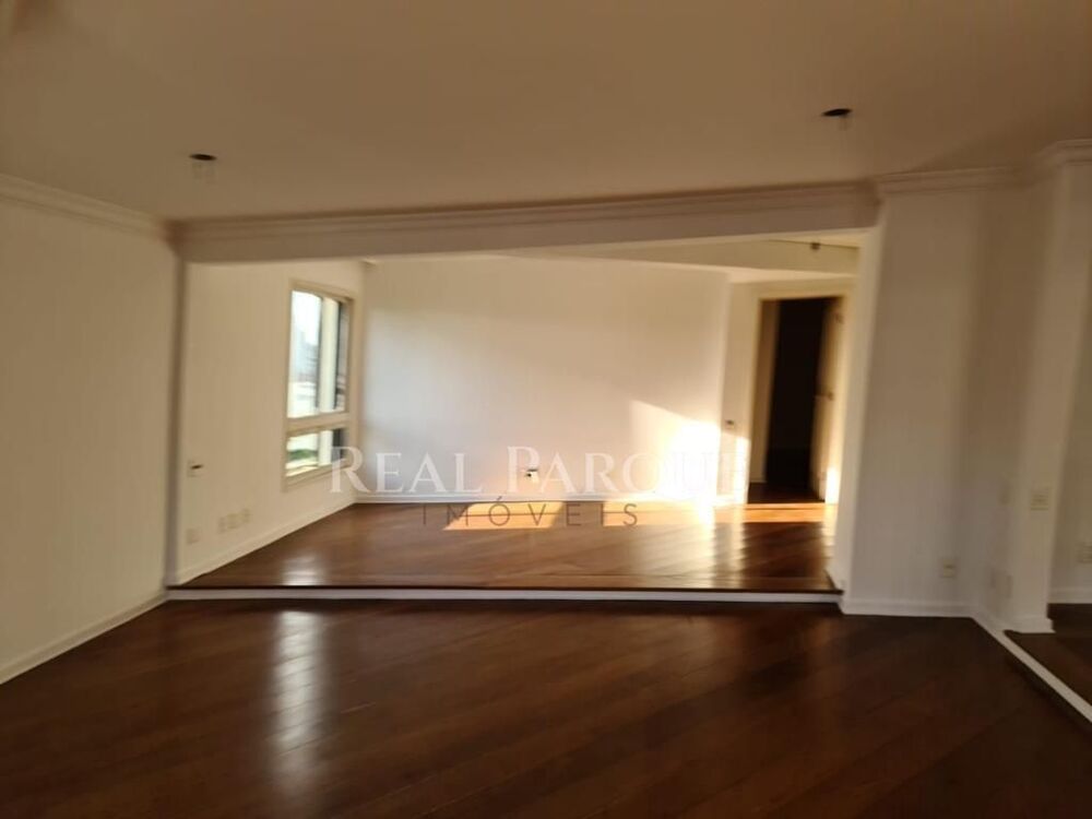 Apartamento, 3 quartos, 240 m² - Foto 1