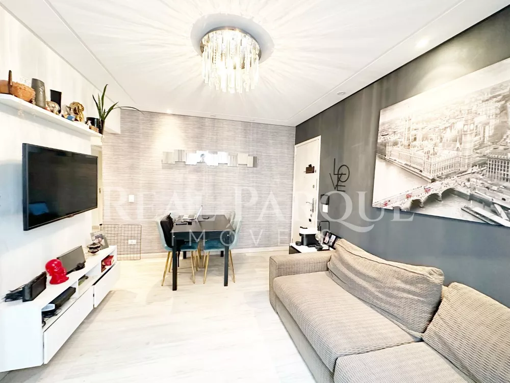 Apartamento à venda com 2 quartos, 63m² - Foto 2