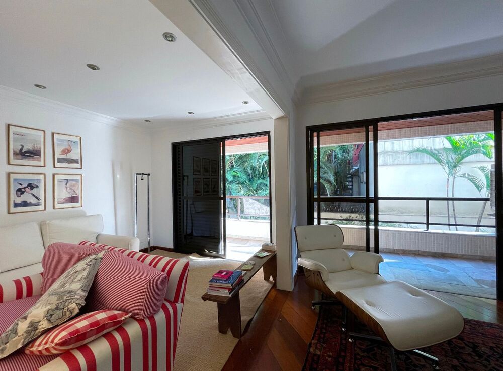 Apartamento à venda com 3 quartos, 131m² - Foto 3