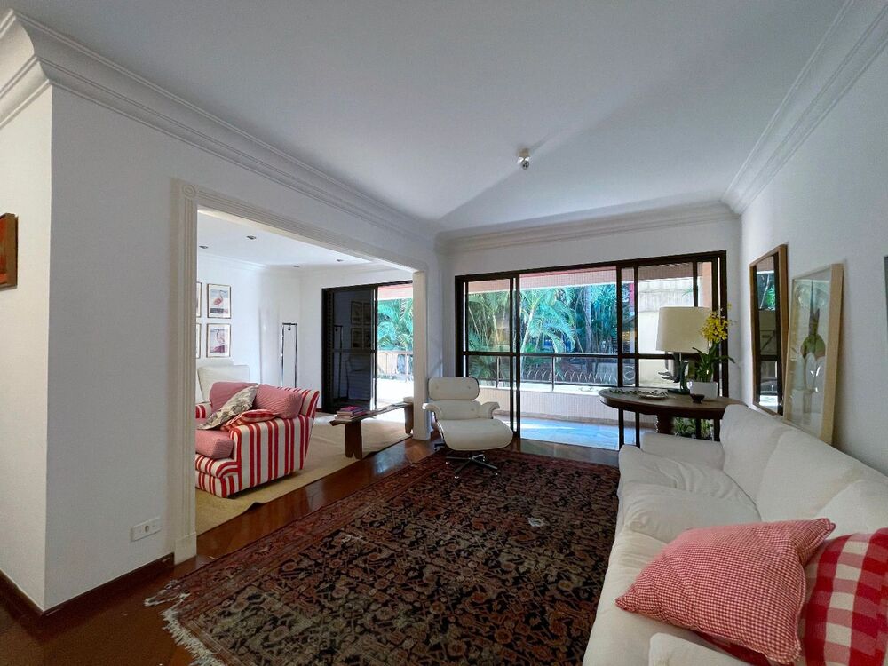Apartamento à venda com 3 quartos, 131m² - Foto 2