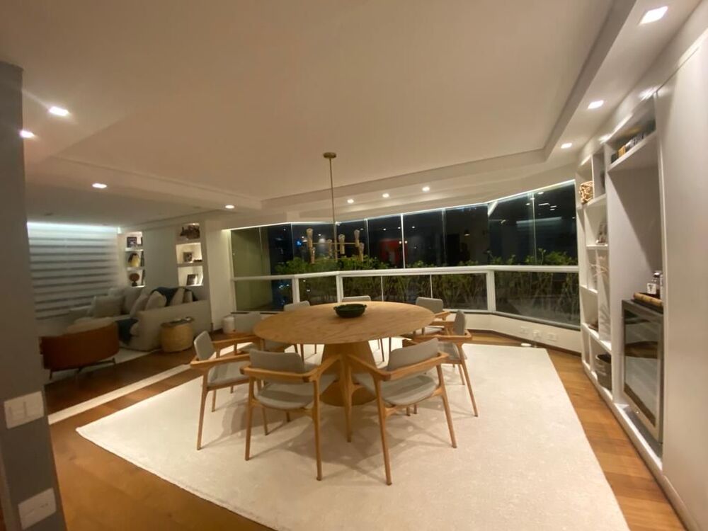 Apartamento, 4 quartos, 196 m² - Foto 1