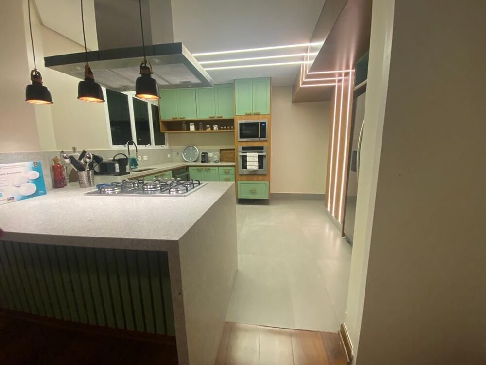 Apartamento, 4 quartos, 196 m² - Foto 4