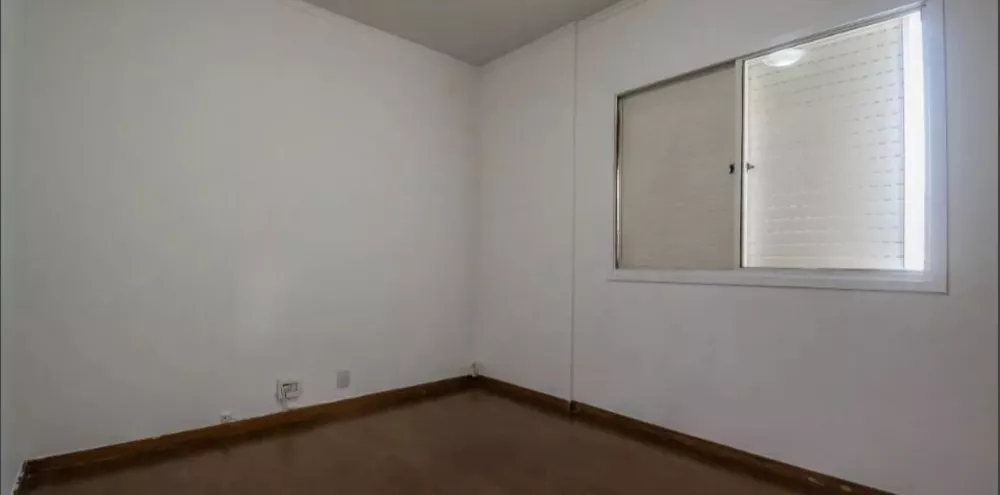 Apartamento à venda com 3 quartos, 75m² - Foto 4