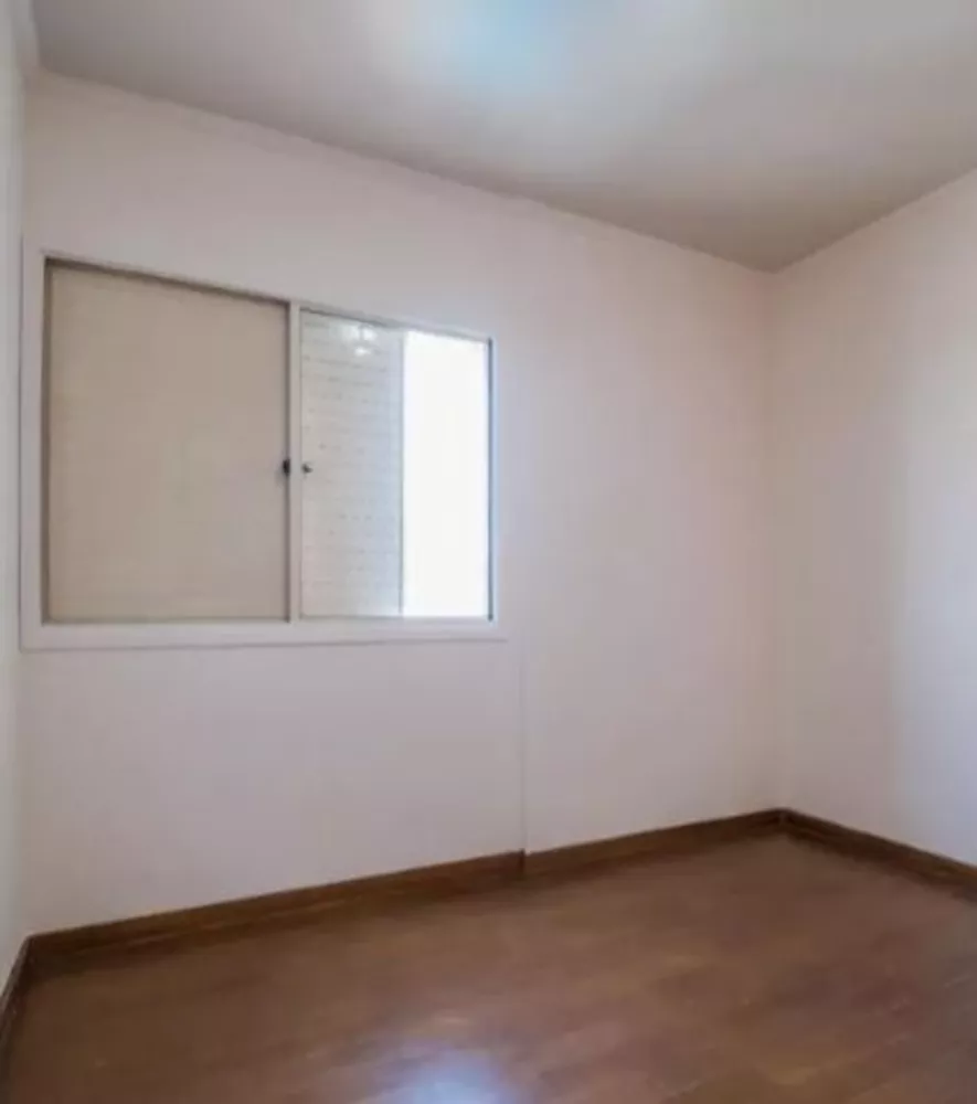 Apartamento à venda com 3 quartos, 75m² - Foto 2