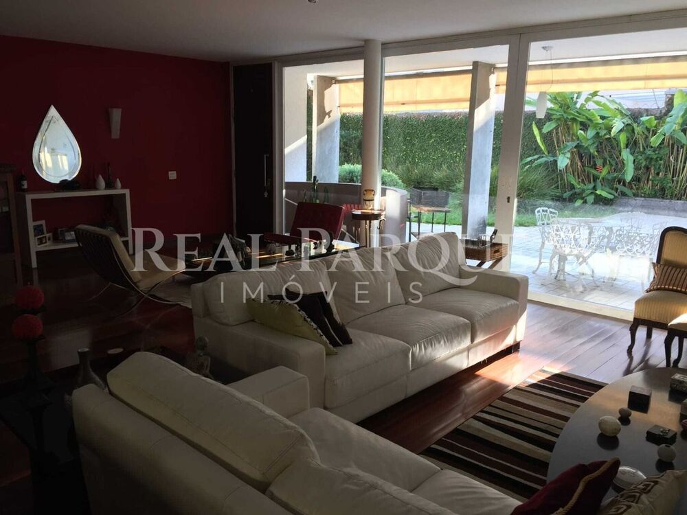 Casa, 3 quartos, 237 m² - Foto 1