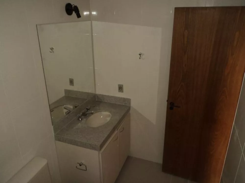 Apartamento à venda com 4 quartos, 140m² - Foto 8