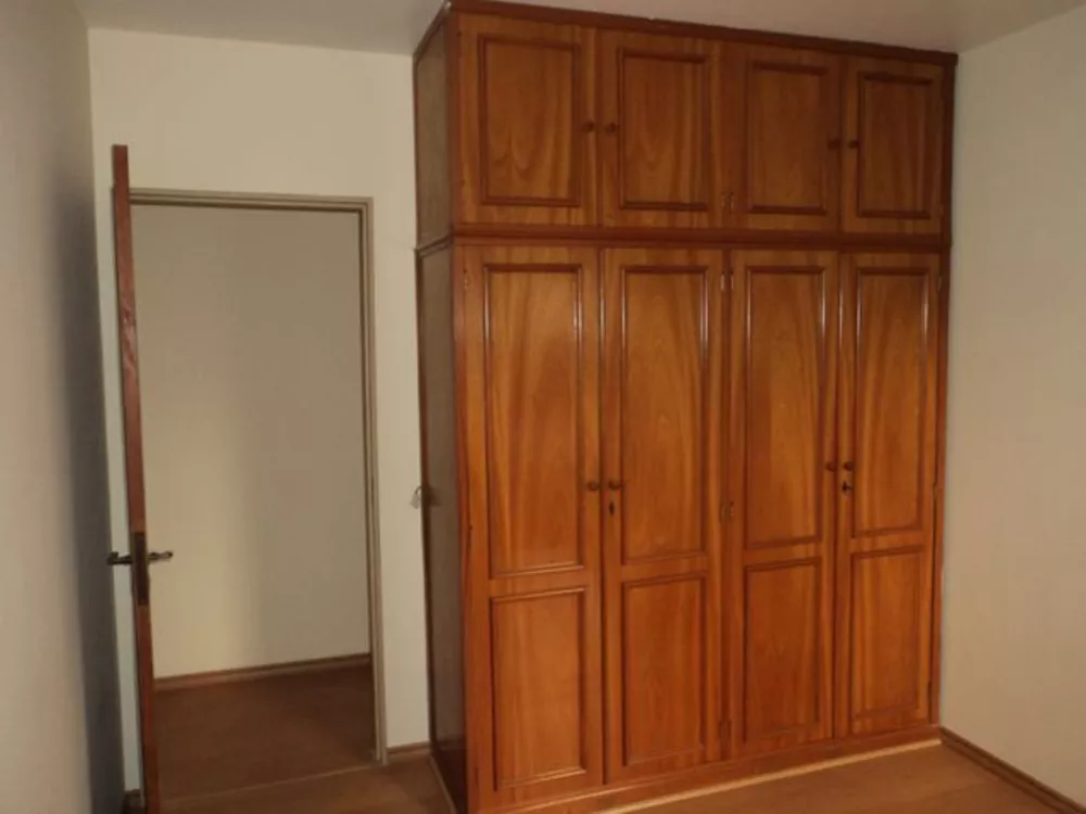 Apartamento à venda com 4 quartos, 140m² - Foto 4