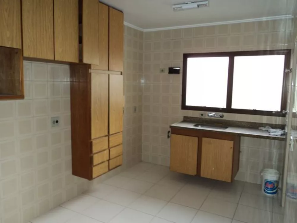 Apartamento à venda com 4 quartos, 140m² - Foto 6