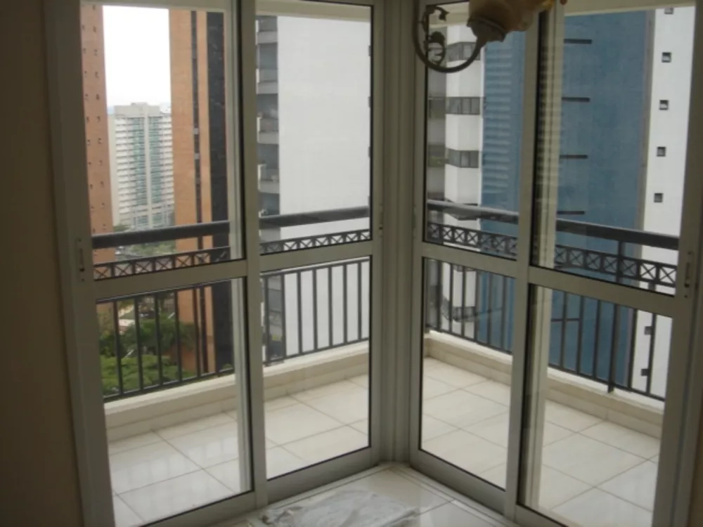 Apartamento à venda com 4 quartos, 401m² - Foto 2