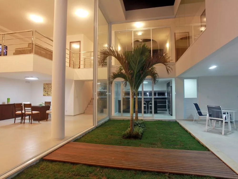 Casa à venda e aluguel com 4 quartos, 1000m² - Foto 3