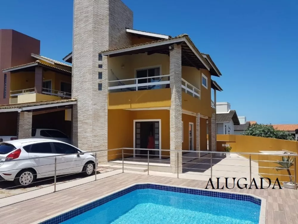 Casa para alugar com 4 quartos, 420m² - Foto 1