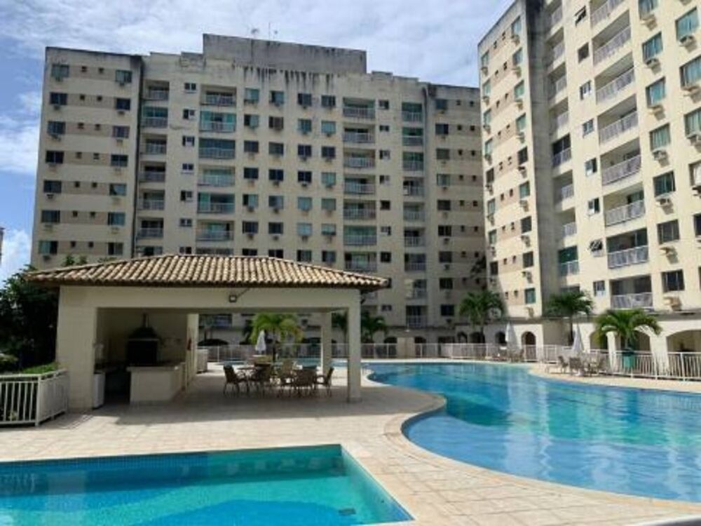 Apartamento à venda com 3 quartos, 70m² - Foto 2