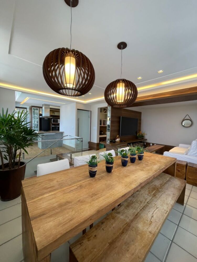 Cobertura para alugar com 3 quartos, 200m² - Foto 1