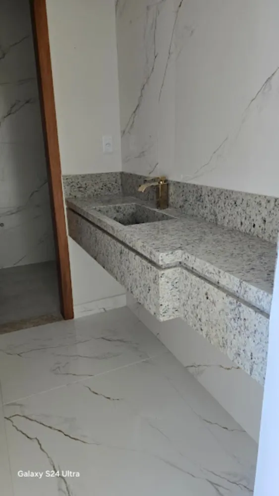 Casa, 4 quartos, 338 m² - Foto 1