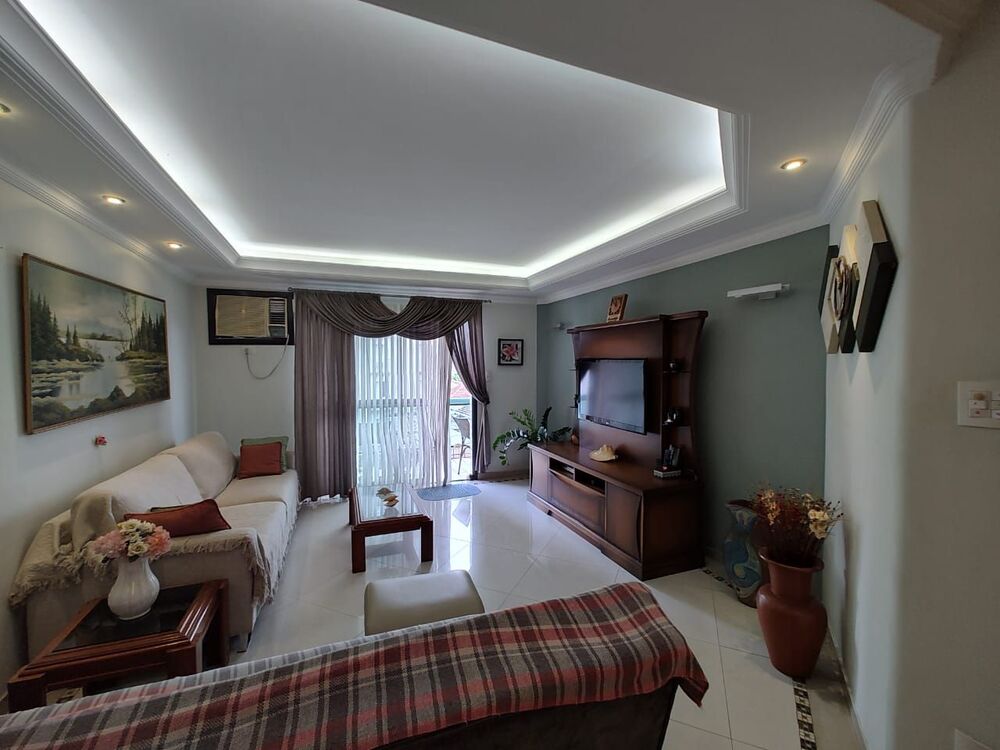 Apartamento à venda com 4 quartos, 150m² - Foto 2
