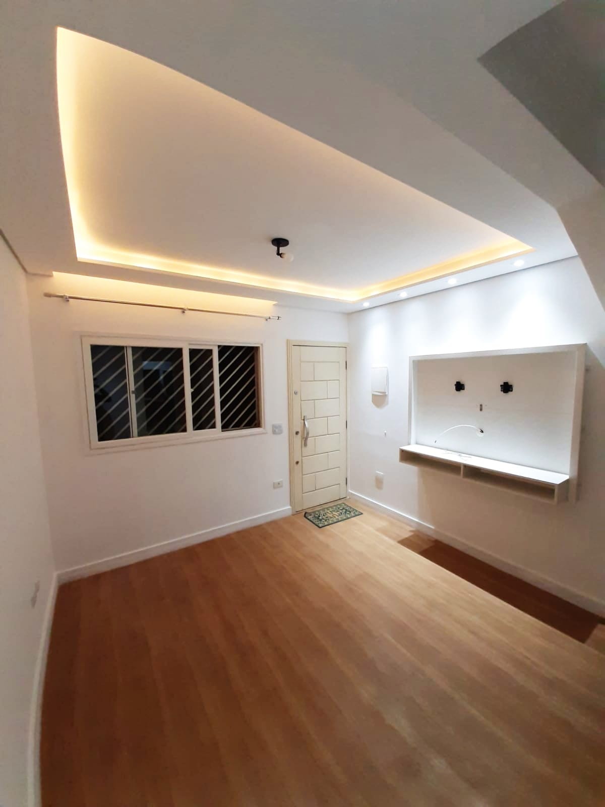 Sobrado à venda com 2 quartos, 73m² - Foto 1