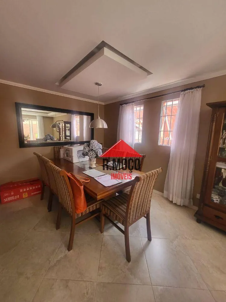 Sobrado, 4 quartos, 220 m² - Foto 1