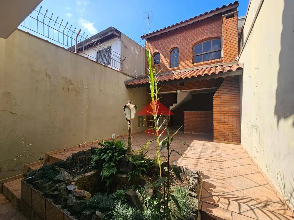 Sobrado, 3 quartos, 200 m² - Foto 1