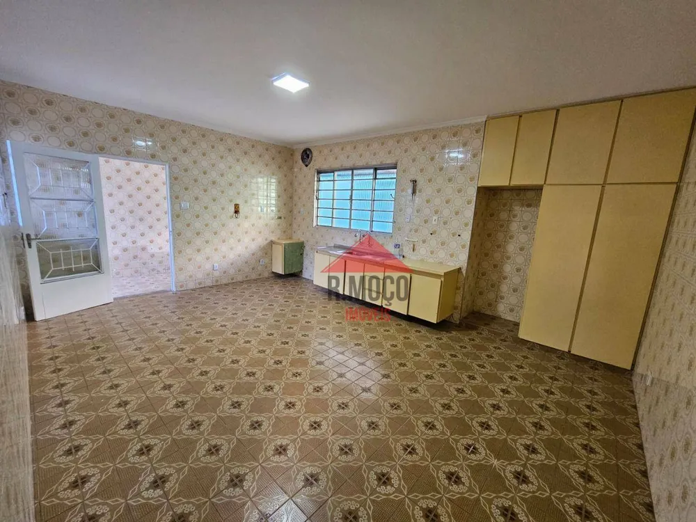 Casa, 3 quartos, 220 m² - Foto 8