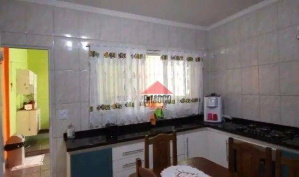 Casa, 3 quartos, 142 m² - Foto 1