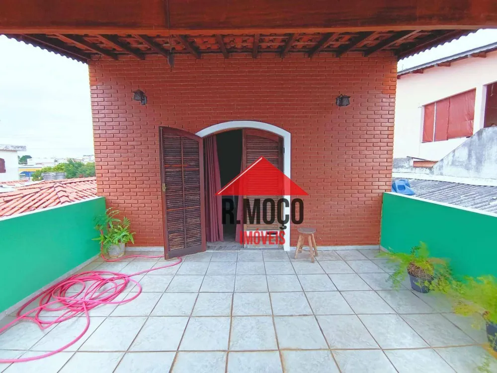 Sobrado, 5 quartos, 214 m² - Foto 1
