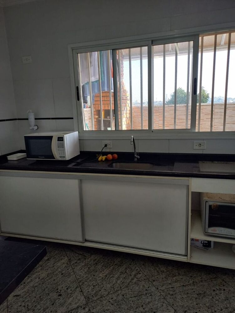 Sobrado, 3 quartos, 198 m² - Foto 2