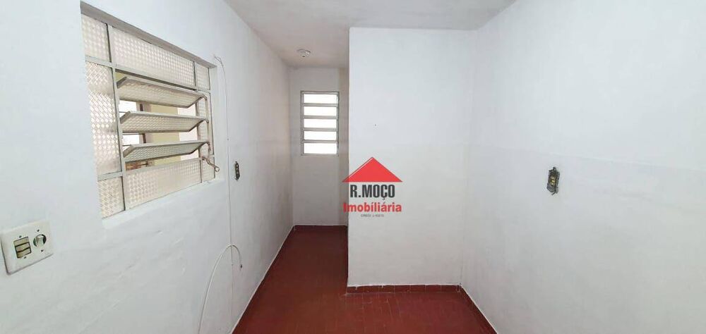 Casa para alugar com 1 quarto, 30m² - Foto 7