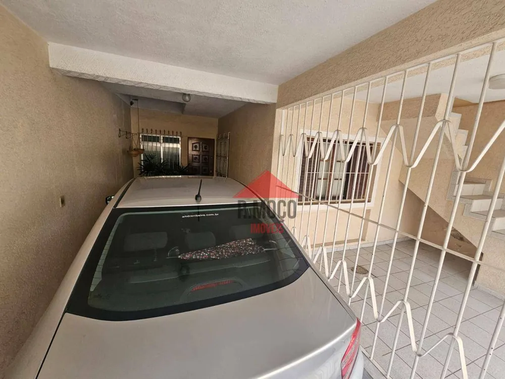 Sobrado, 3 quartos, 221 m² - Foto 2