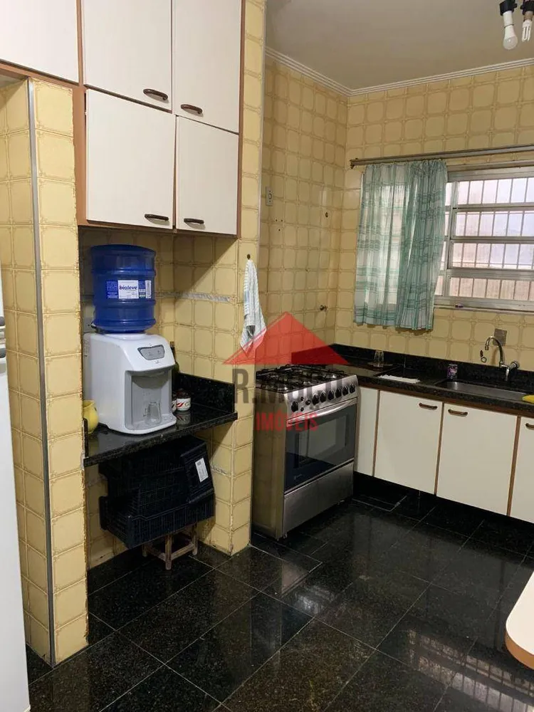 Casa, 3 quartos, 250 m² - Foto 11
