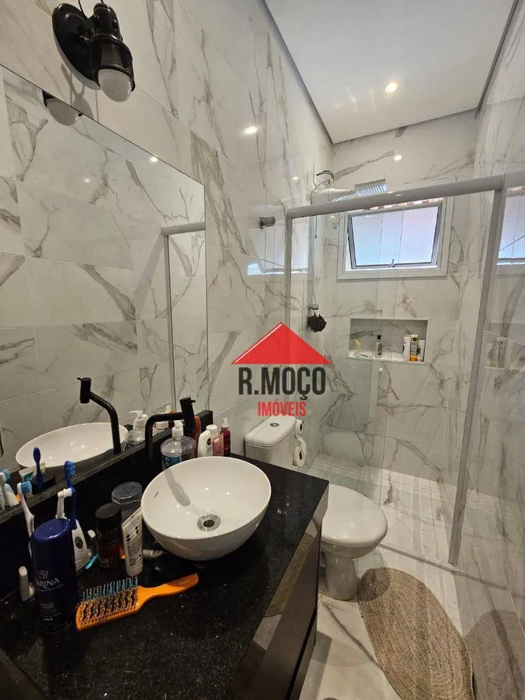 Sobrado, 5 quartos, 205 m² - Foto 1