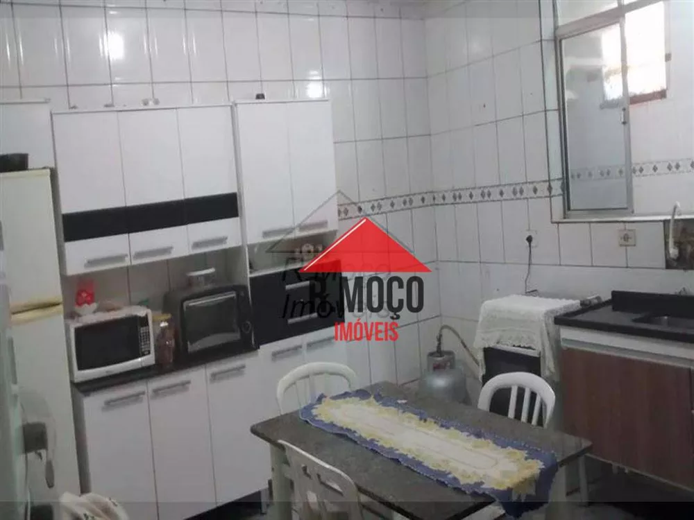 Sobrado, 3 quartos, 330 m² - Foto 1