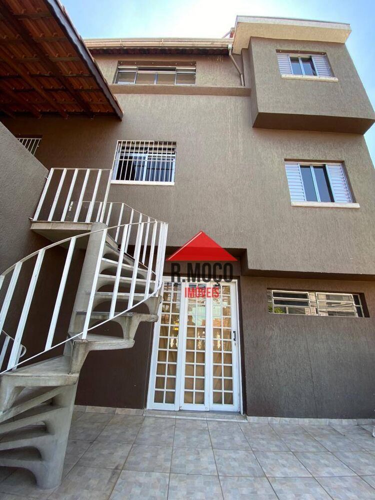 Sobrado, 4 quartos, 250 m² - Foto 1