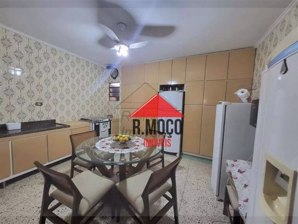 Casa, 3 quartos, 194 m² - Foto 4