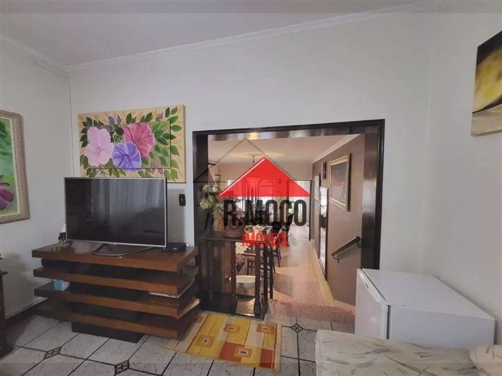 Casa, 3 quartos, 194 m² - Foto 2
