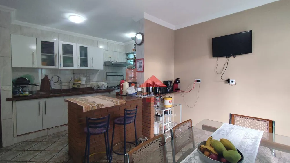 Sobrado, 3 quartos, 197 m² - Foto 3
