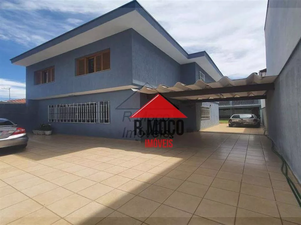 Sobrado, 3 quartos, 270 m² - Foto 1