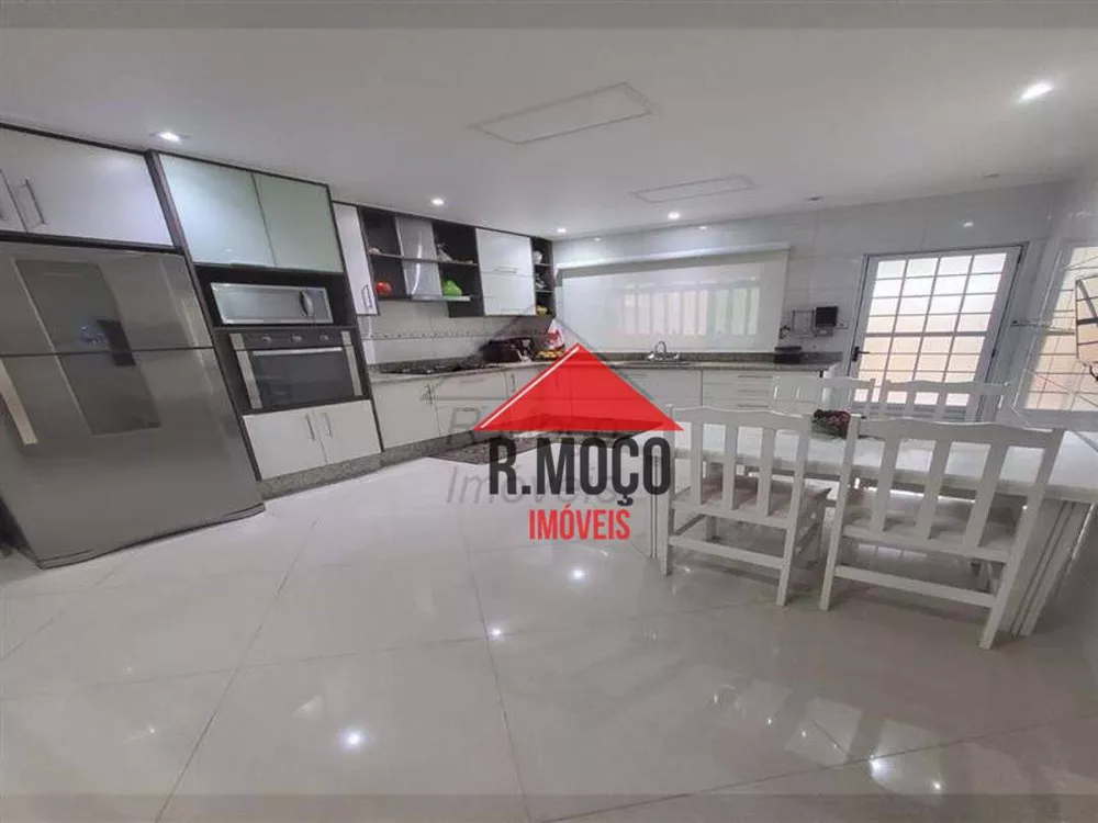 Sobrado, 3 quartos, 225 m² - Foto 3