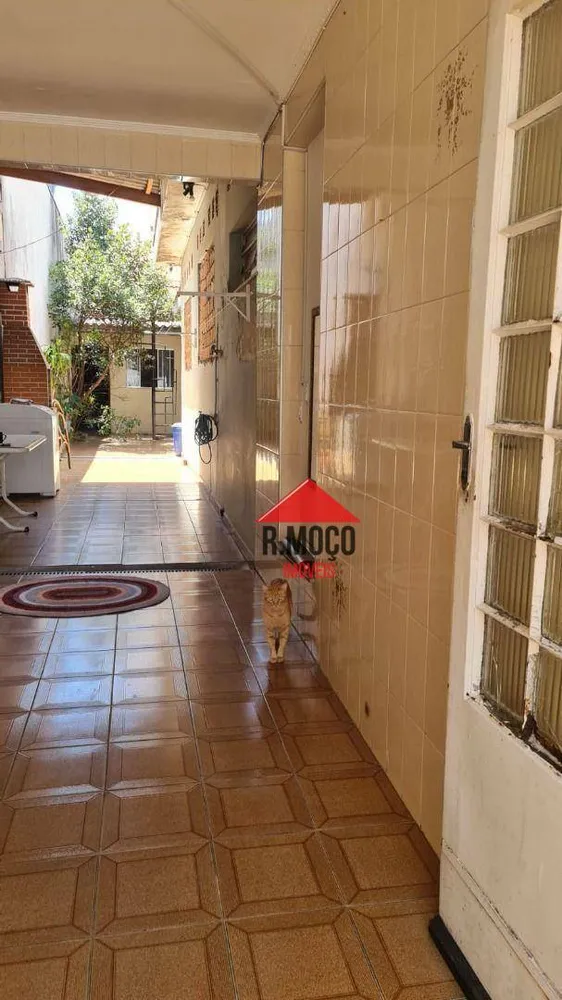 Casa, 5 quartos, 215 m² - Foto 9