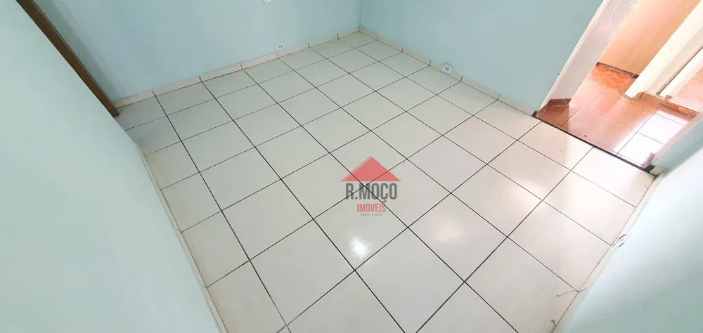 Casa, 6 quartos, 150 m² - Foto 11