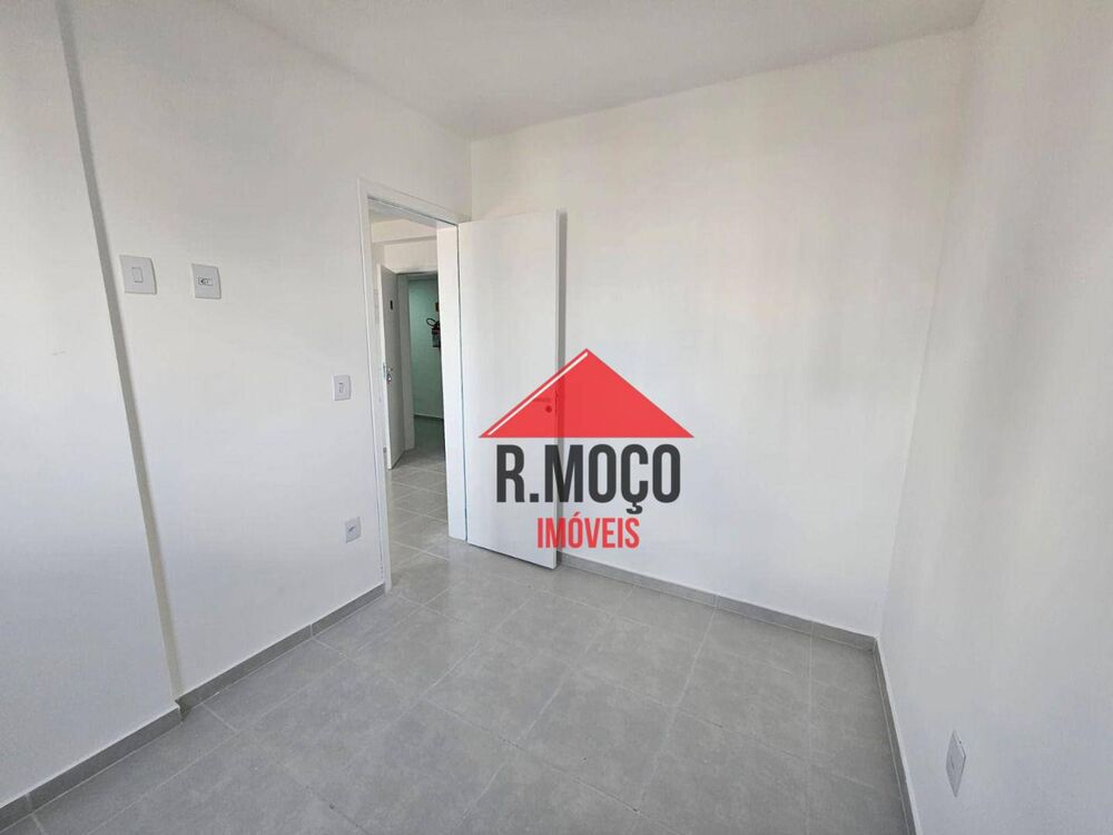 Apartamento, 2 quartos, 27 m² - Foto 2