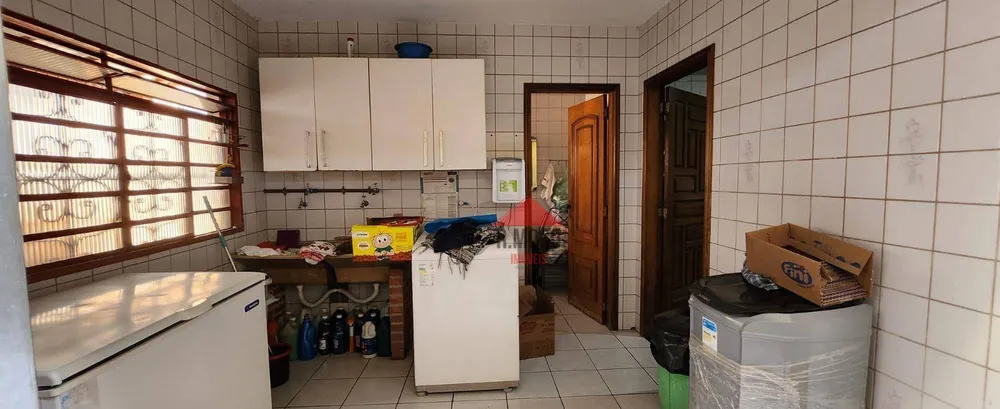 Sobrado, 3 quartos, 360 m² - Foto 8