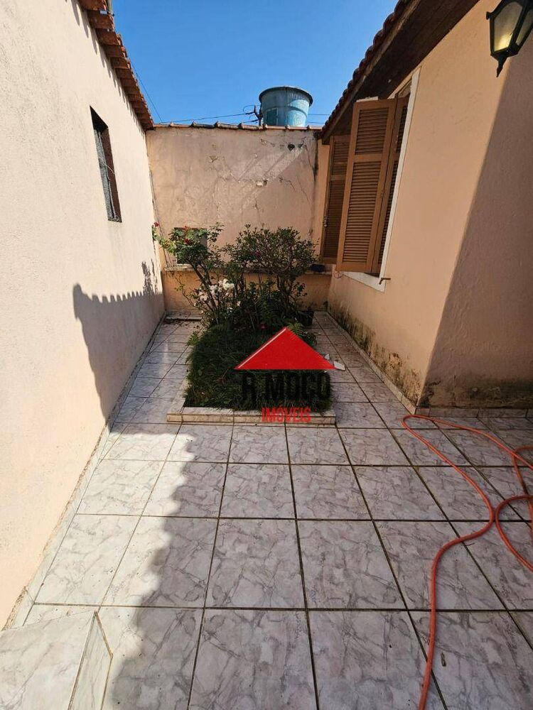 Casa, 2 quartos, 195 m² - Foto 35