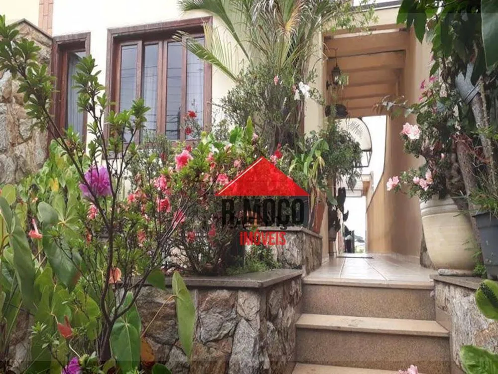 Sobrado, 3 quartos, 300 m² - Foto 1